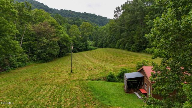 172 Harris Hollow Road, Rogersville, TN 37857