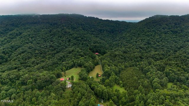 172 Harris Hollow Road, Rogersville, TN 37857