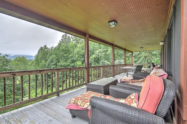 172 Harris Hollow Road, Rogersville, TN 37857