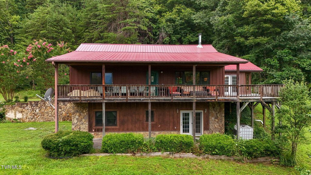 172 Harris Hollow Road, Rogersville, TN 37857