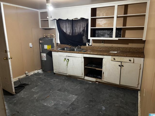 1029 13TH STREET N, Bessemer, AL 35020