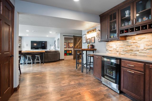 1121 HERNE BAY WAY, Green Bay, WI 54313