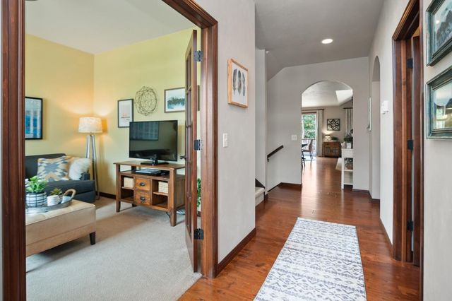 1121 HERNE BAY WAY, Green Bay, WI 54313