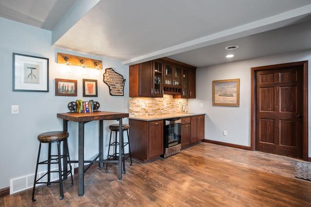 1121 HERNE BAY WAY, Green Bay, WI 54313