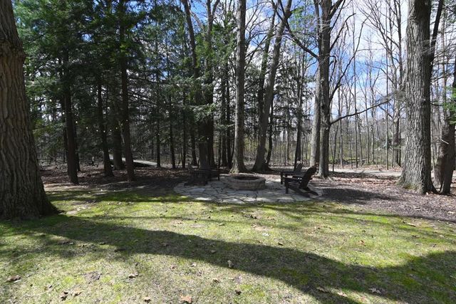 1121 HERNE BAY WAY, Green Bay, WI 54313