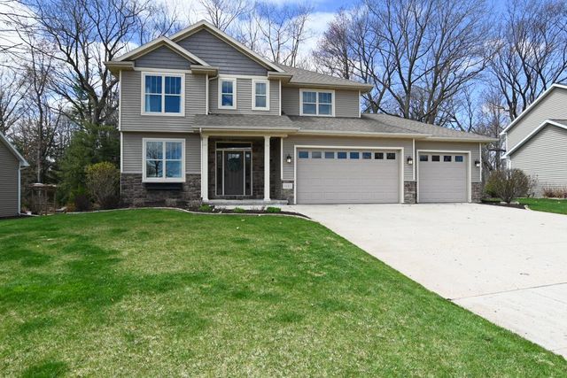 1121 HERNE BAY WAY, Green Bay, WI 54313