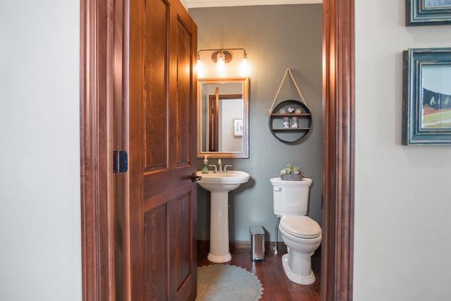 1121 HERNE BAY WAY, Green Bay, WI 54313