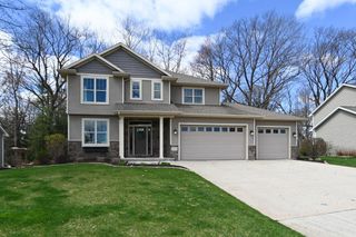 1121 HERNE BAY WAY, Green Bay, WI 54313