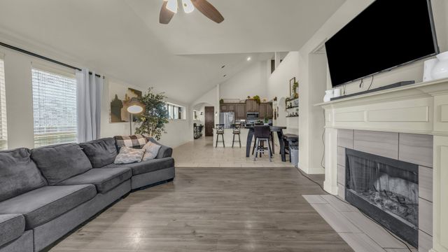 429 Joseph Lane, Crowley, TX 76036