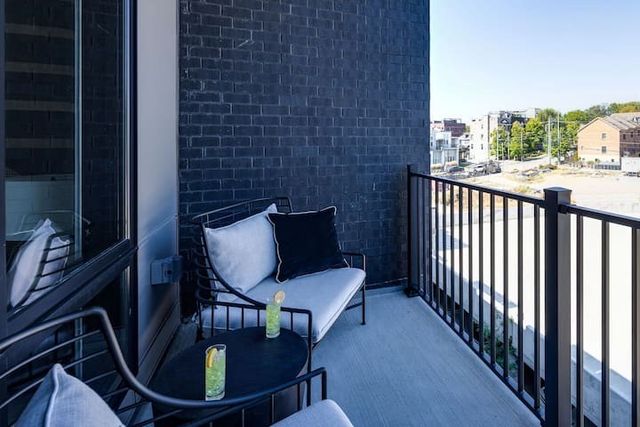 303 31st Ave N Apt 506, Nashville, TN 37203
