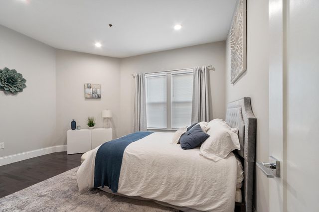 301 Saratoga Street 1, Boston, MA 02128