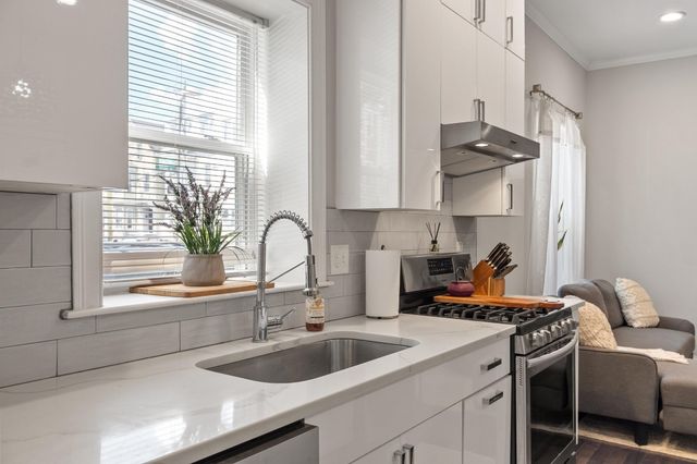 301 Saratoga Street 1, Boston, MA 02128