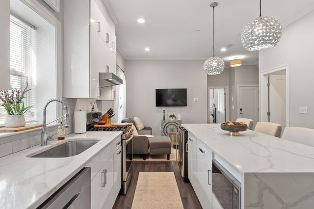 301 Saratoga Street 1, Boston, MA 02128