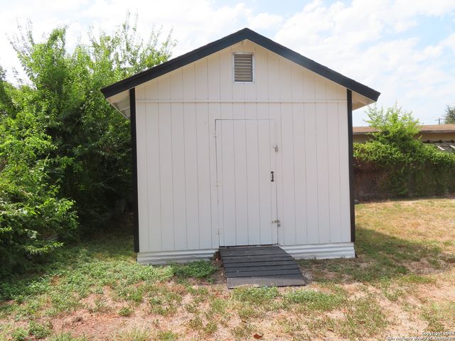 142 Danny Clay, San Antonio, TX 78228