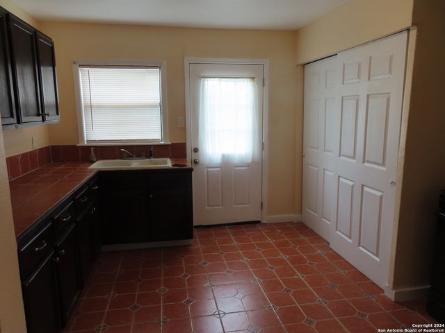 142 Danny Clay, San Antonio, TX 78228