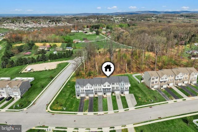61 AYRSHIRE DR, Hanover, PA 17331