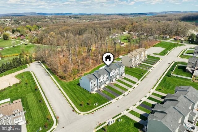 61 AYRSHIRE DR, Hanover, PA 17331