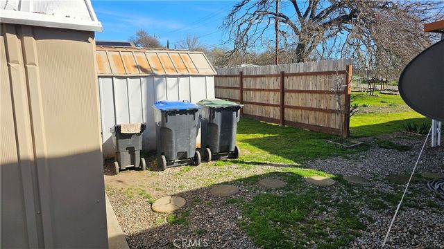16004 18th Avenue, Clearlake, CA 95422