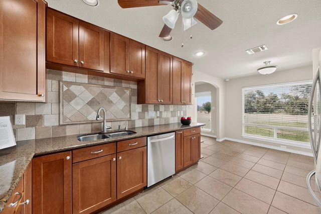 350 Richard RD, Georgetown, TX 78626