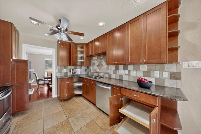350 Richard RD, Georgetown, TX 78626