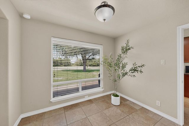 350 Richard RD, Georgetown, TX 78626