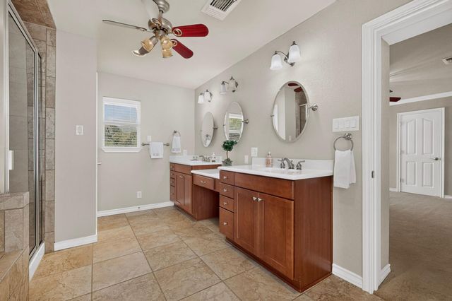 350 Richard RD, Georgetown, TX 78626