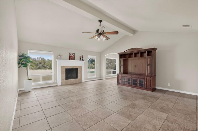 350 Richard RD, Georgetown, TX 78626