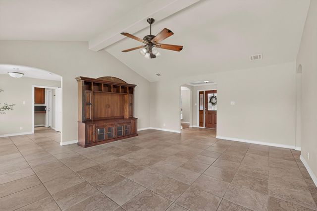 350 Richard RD, Georgetown, TX 78626
