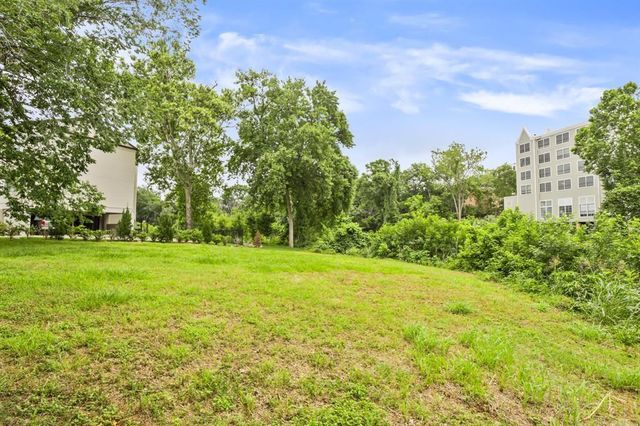 2 Magnolia Bend Drive, Houston, TX 77024