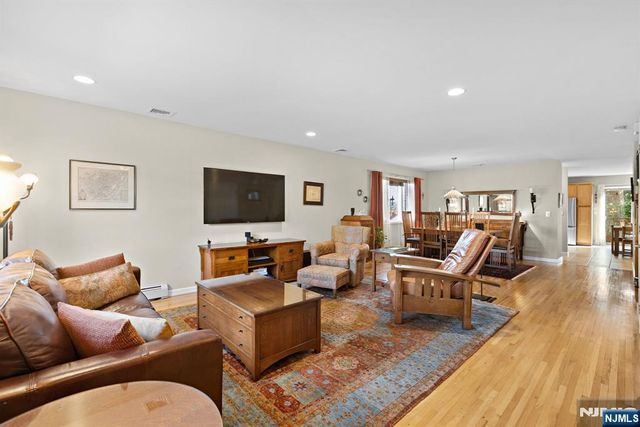 228 Lafayette Avenue, Cliffside Park, NJ 07010