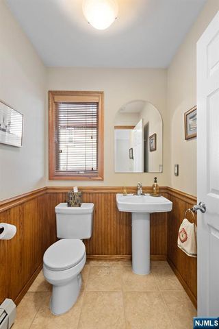 228 Lafayette Avenue, Cliffside Park, NJ 07010