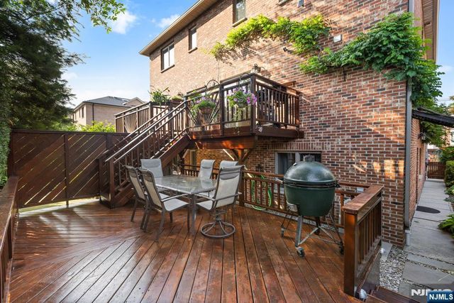 228 Lafayette Avenue, Cliffside Park, NJ 07010