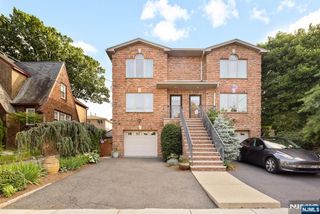 228 Lafayette Avenue, Cliffside Park, NJ 07010