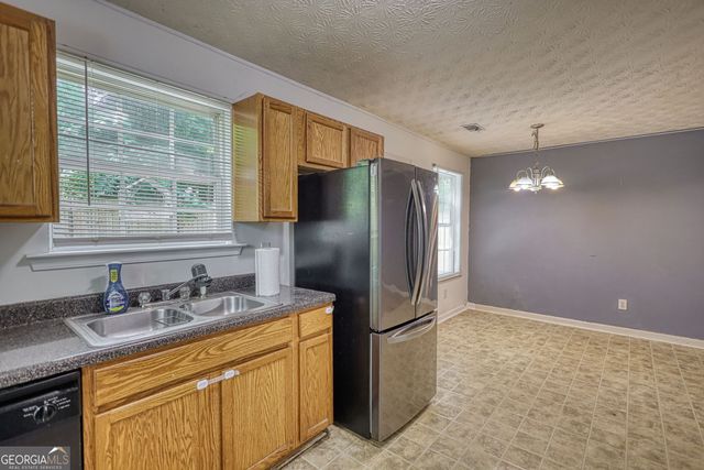 130 Cherokee Drive, Jackson, GA 30233