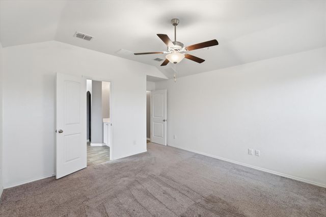 445 Pollyann Trail, Fort Worth, TX 76052