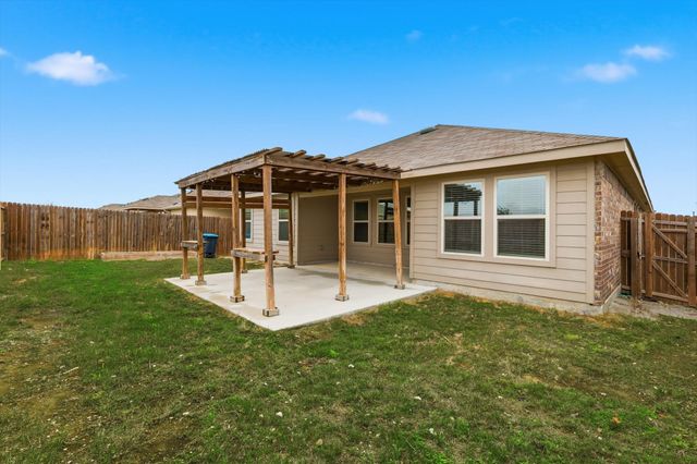 445 Pollyann Trail, Fort Worth, TX 76052