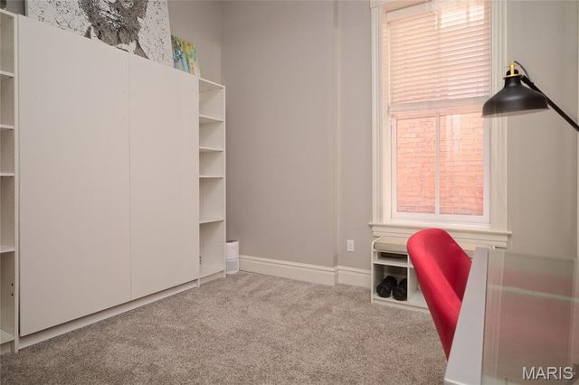 2330 S 12th Street 102, St Louis, MO 63104