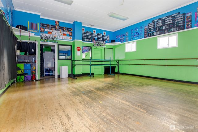 9264 57th Avenue S, Seattle, WA 98118