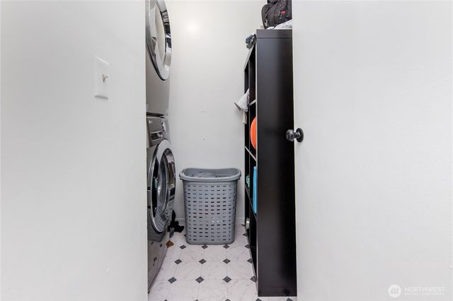 9264 57th Avenue S, Seattle, WA 98118