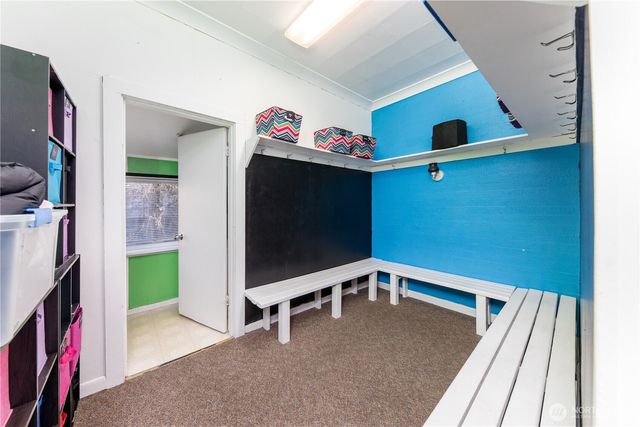 9264 57th Avenue S, Seattle, WA 98118