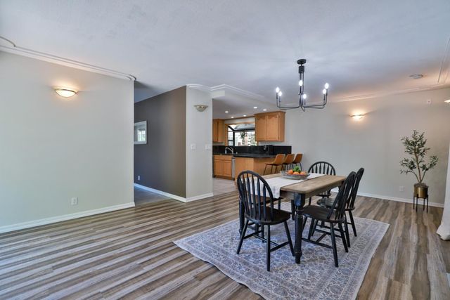 5300 Earnshaw Way, Placerville, CA 95667
