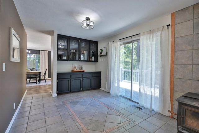5300 Earnshaw Way, Placerville, CA 95667