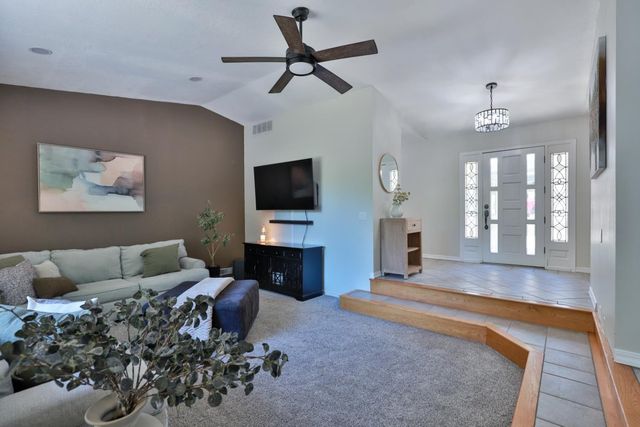 5300 Earnshaw Way, Placerville, CA 95667