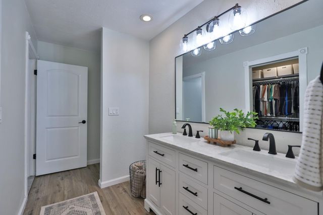 5300 Earnshaw Way, Placerville, CA 95667