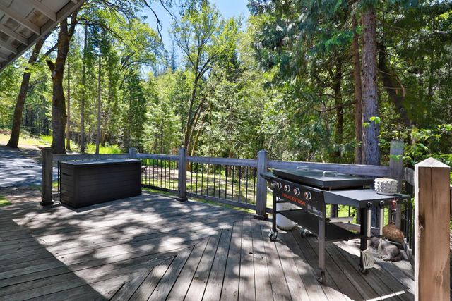 5300 Earnshaw Way, Placerville, CA 95667