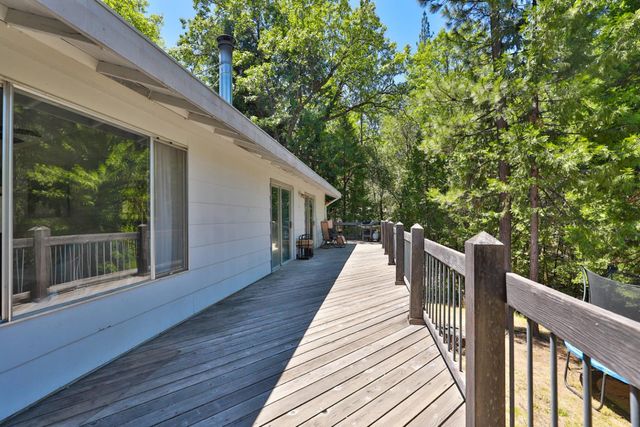 5300 Earnshaw Way, Placerville, CA 95667