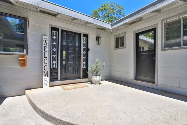 5300 Earnshaw Way, Placerville, CA 95667