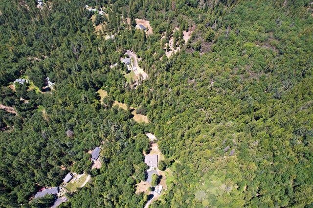 5300 Earnshaw Way, Placerville, CA 95667