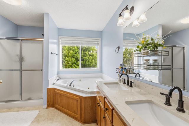 1857 Wyndam Drive, Shakopee, MN 55379
