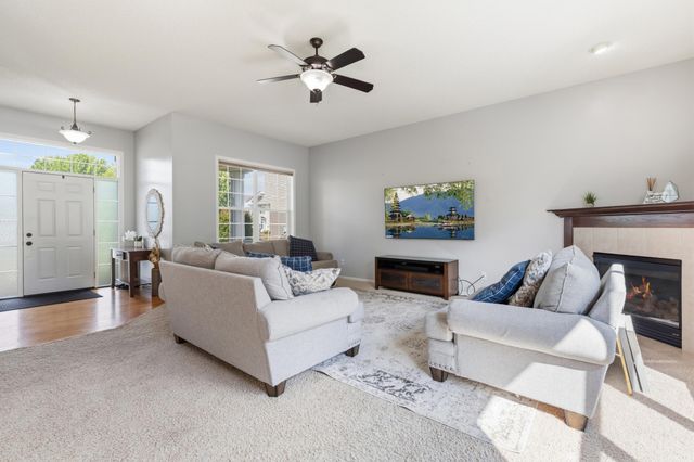 1857 Wyndam Drive, Shakopee, MN 55379